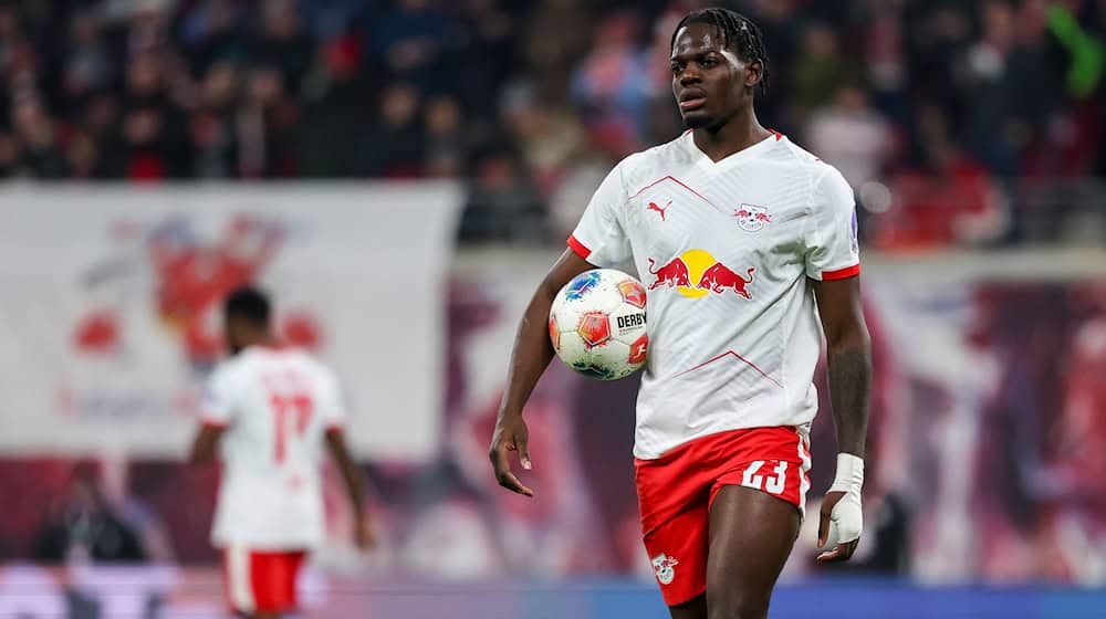 Leipzigs Castello Lukeba könnte nach seiner Verletzung in München wieder auflaufen. (Archivbild) / Foto: Jan Woitas/dpa