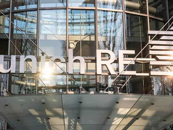 Die Munich Re versichert hauptsächlich andere Versicherer - und kämpft mit den speziellen Tücken ihres Geschäfts. (Archiv) / Foto: Peter Kneffel/dpa