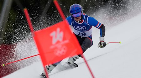 In Konstanz auf der Schule, für Thailand im olympischen Riesenslalom: Fabian Wiest. / Foto: John Locher/AP/dpa