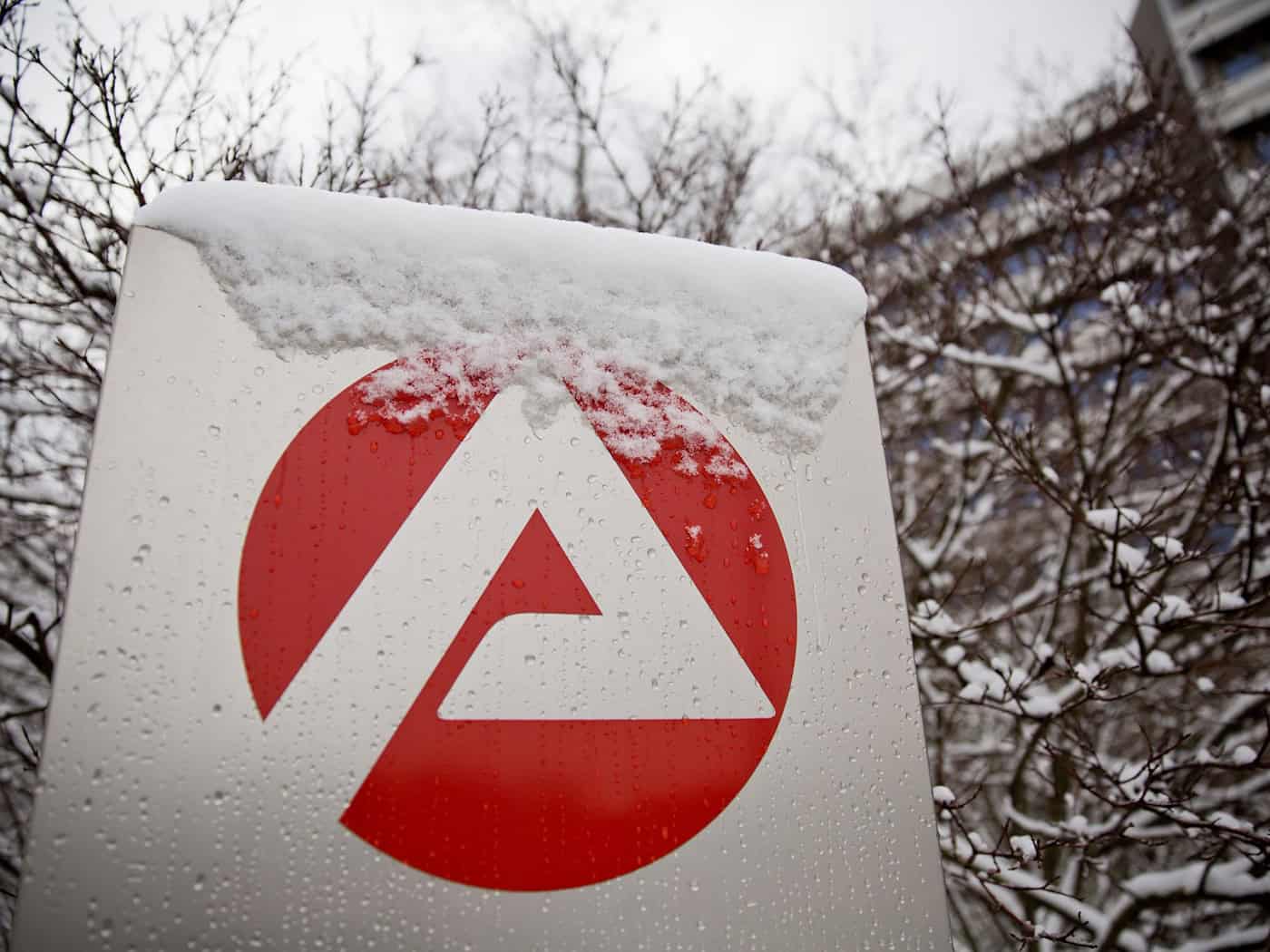 Die Lage auf dem bayerischen Arbeitsmarkt ist wenig verändert. (Symbolbild) / Foto: Daniel Karmann/dpa