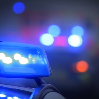 Polizeieinsatz in Niederbayern: Zwei Nachbarn streiten wegen einer Gartenparty und verletzen sich gegenseitig. (Symbolbild) / Foto: Karl-Josef Hildenbrand/dpa