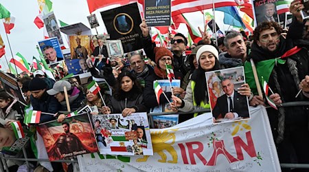 Für Freiheit im Iran - rund 250.000 Demonstranten in München