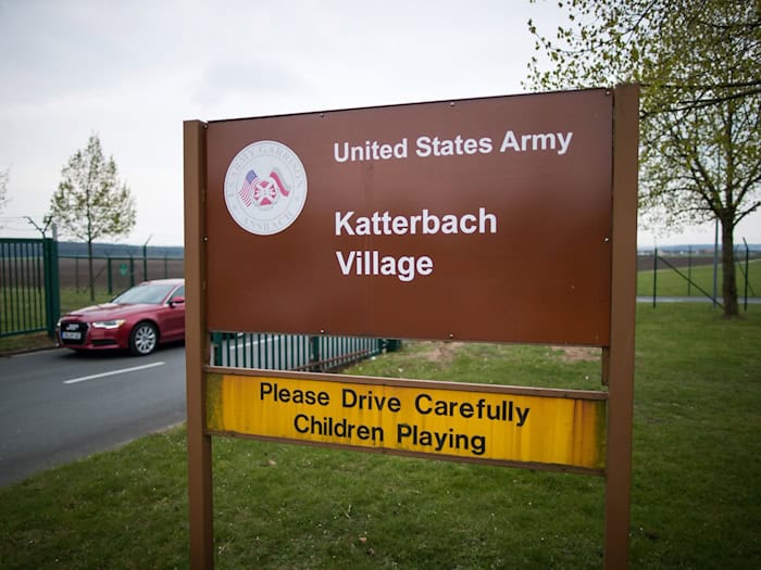 Ein in Ansbach stationierter US-Soldat wird nach einem schweren Verkehrsunfall unehrenhaft aus der Armee entlassen (Archivbild). / Foto: picture alliance / Daniel Karmann/dpa