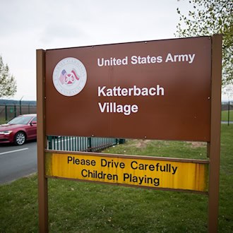 Ein in Ansbach stationierter US-Soldat wird nach einem schweren Verkehrsunfall unehrenhaft aus der Armee entlassen (Archivbild). / Foto: picture alliance / Daniel Karmann/dpa