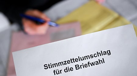 Beim Verschicken der Briefwahlunterlagen hat es in Kulmbach eine Panne gegeben. (Symbolbild) / Foto: Sven Hoppe/dpa