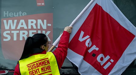 Die Warnstreiks im Nahverkehr treffen heute Regensburg, Passau und Landshut. (Archivbild) / Foto: Stefan Puchner/dpa