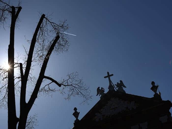 Katholikinnen und Katholiken in Bayern wählen am Sonntag neue Pfarrgemeinderäte. (Symbolbild) / Foto: Karl-Josef Hildenbrand/dpa