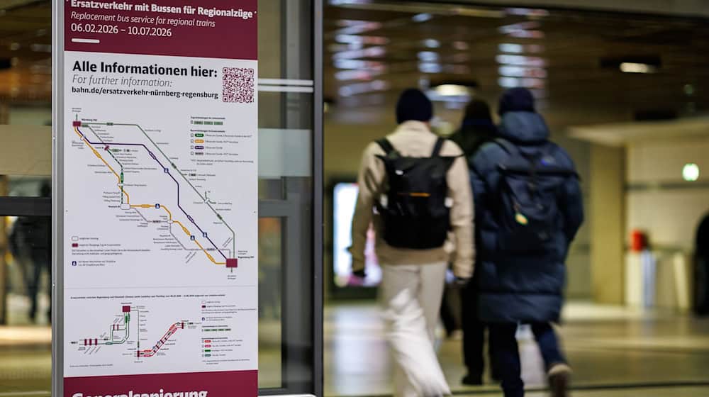 Während der Generalsanierung wird der Fernverkehr über Ingolstadt umgeleitet.  / Foto: Daniel Karmann/dpa