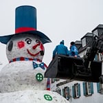 So lächelte Schneemann «Jakob» im Jahr 2023. (Archivbild) / Foto: Daniel Vogl/dpa