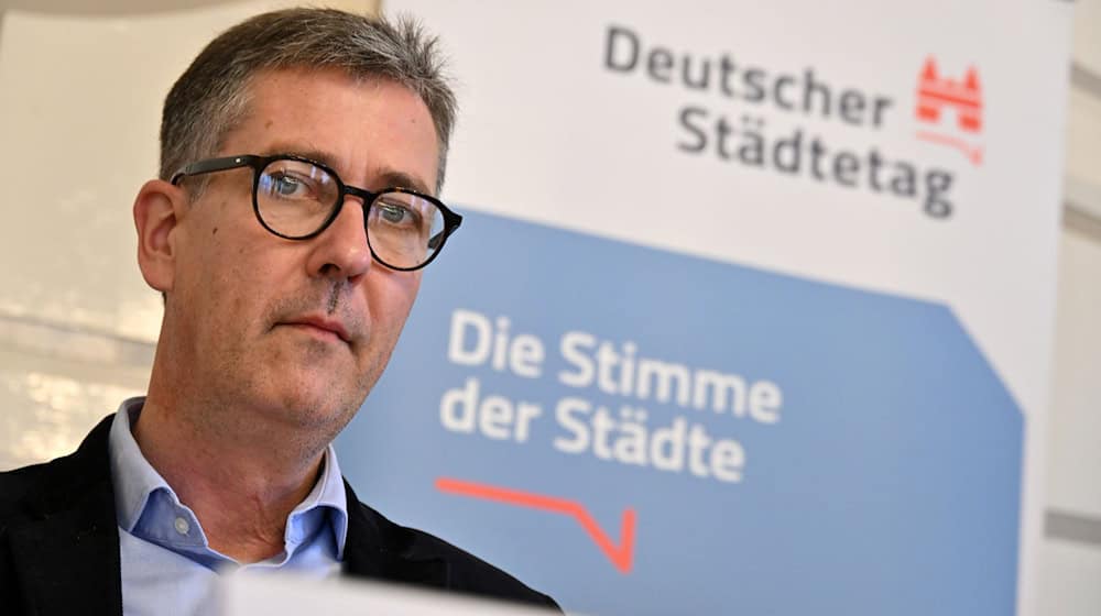 Christian Schuchardt möchte sich weiter in Würzburg engagieren. (Archivbild) / Foto: Martin Schutt/dpa