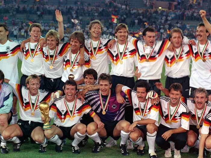 Einige Weltmeister von 1990 trauen der DFB-Auswahl auch dieses Jahr einen WM-Coup zu. (Archivbild) / Foto: Frank Leonhardt/dpa