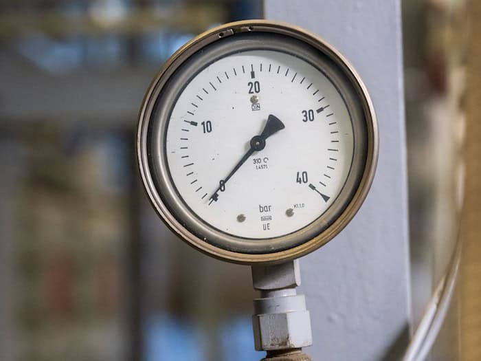 Bayerische Gasspeicher müssen nach Meinung von Wirtschaftsminister Hubert Aiwanger (Freie Wähler) erhalten werden. (Archivbild) / Foto: Peter Kneffel/dpa