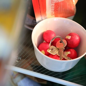 Demente Menschen verlegen oft wichtige Dinge. (Symbolbild) / Foto: picture alliance / dpa