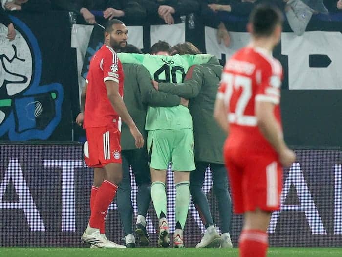 Jonas Urbig verletzte sich beim 6:1 im Hinspiel. (Archivbild) / Foto: Jan Woitas/dpa