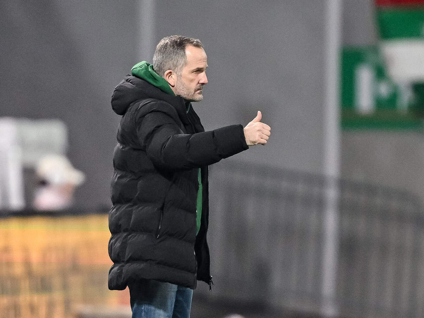 Bleibt Manuel Baum vielleicht doch länger Augsburg-Coach? / Foto: Harry Langer/dpa