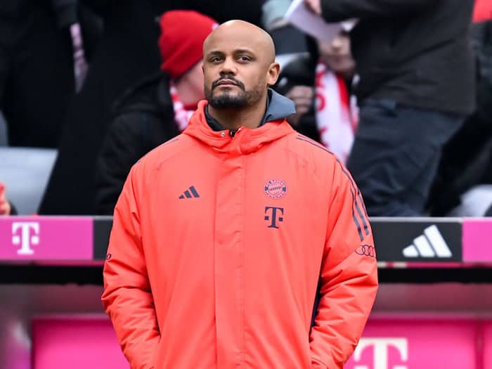 Saisonendspurt mit Samstagspielen für Bayern-Coach Vincent Kompany. (Archivbild) / Foto: Sven Hoppe/dpa