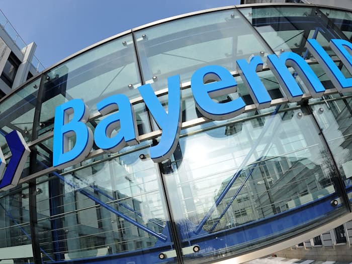 Die BayernLB schreibt vor allem dank ihrer Online-Tochter DKB trotz Wirtschaftskrise immer noch einen Milliardengewinn. (Archiv) / Foto: Andreas Gebert/dpa