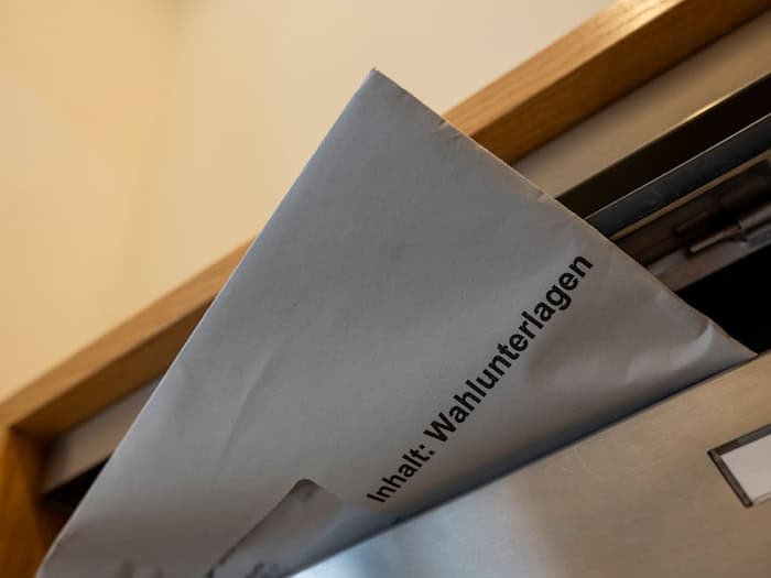 Im nordschwäbischen Landkreis Donau-Ries muss die CSU nach der Stichwahl den Chefposten im Landratsamt den Freien Wählern überlassen. (Symbolbild) / Foto: Peter Kneffel/dpa