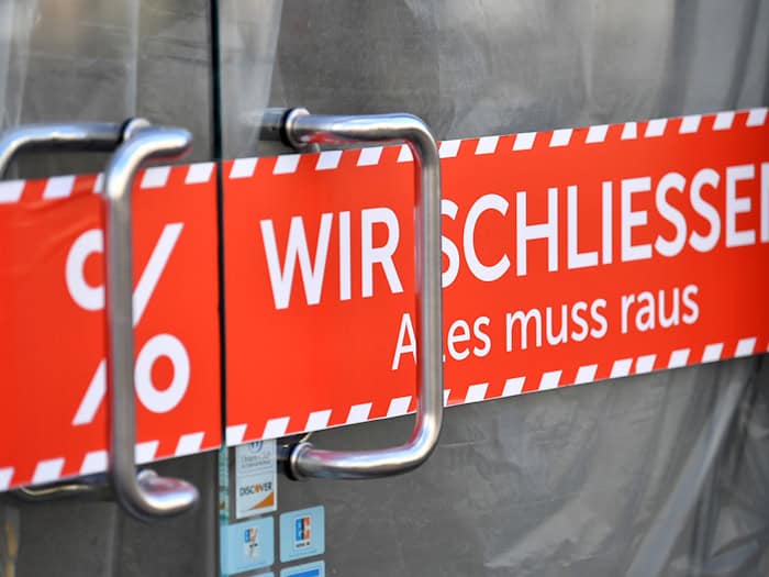 In Bayern ist die Zahl der Firmeninsolvenzen erneut gestiegen. / Foto: Martin Schutt/dpa-Zentralbild/dpa