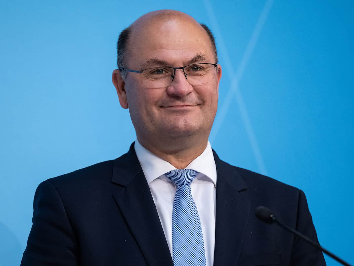 Der Finanzminister ist mit den bisherigen Behördenverlagerungen zufrieden. (Archivbild) / Foto: Sven Hoppe/dpa