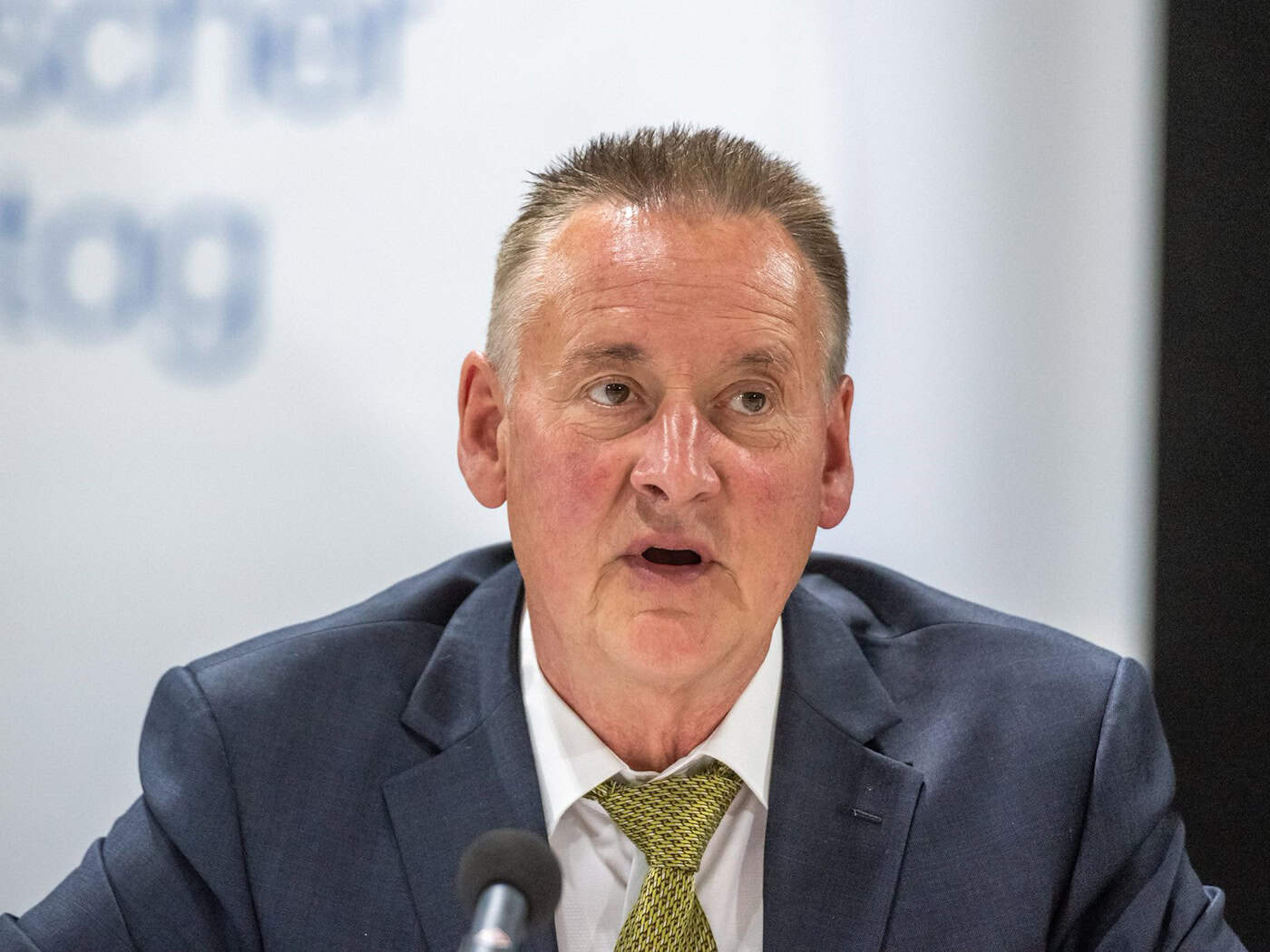 Der Fürther SPD-Oberbürgermeister Thomas Jung ist nach seinem 72-Prozent-Erfolg bei der jüngsten bayerischen Kommunalwahl ein gefragter Mann. (Archivbild) / Foto: Armin Weigel/dpa