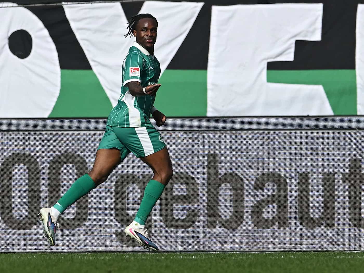 Noel Futkeu brachte Fürth in Hannover in Führung. / Foto: Carmen Jaspersen/dpa