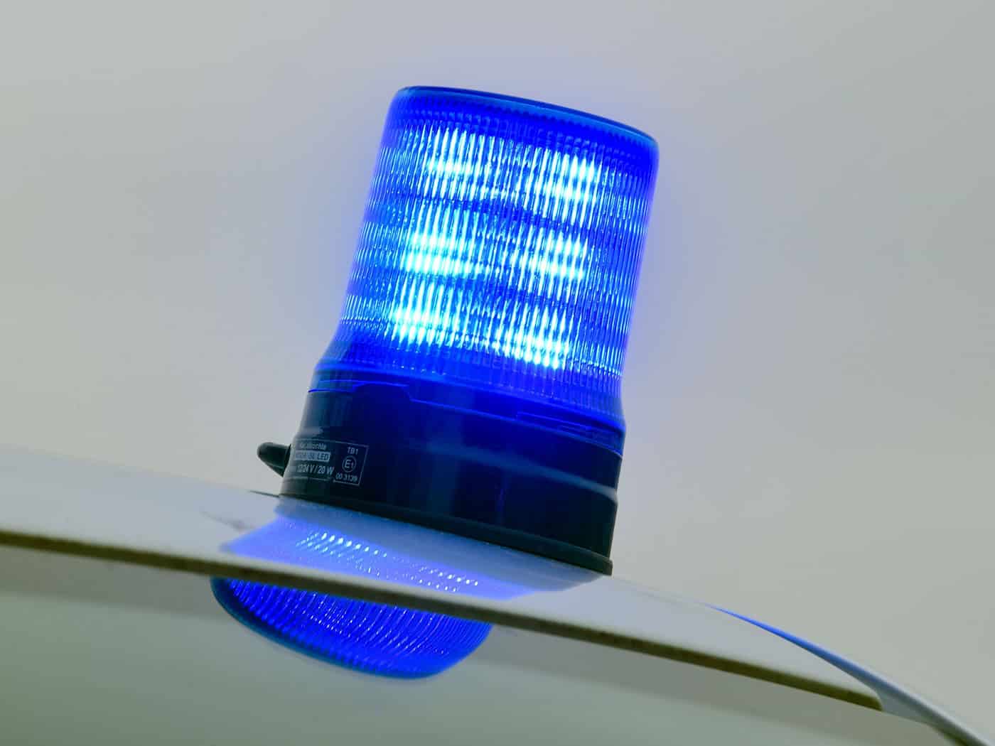 Polizeikräfte sichern bei einer großangelegten Razzia in Süddeutschland Beweismittel im Kampf gegen mutmaßlichen bandenmäßigen Drogenhandel. (Symbolbild) / Foto: Patrick Pleul/dpa-Zentralbild/dpa