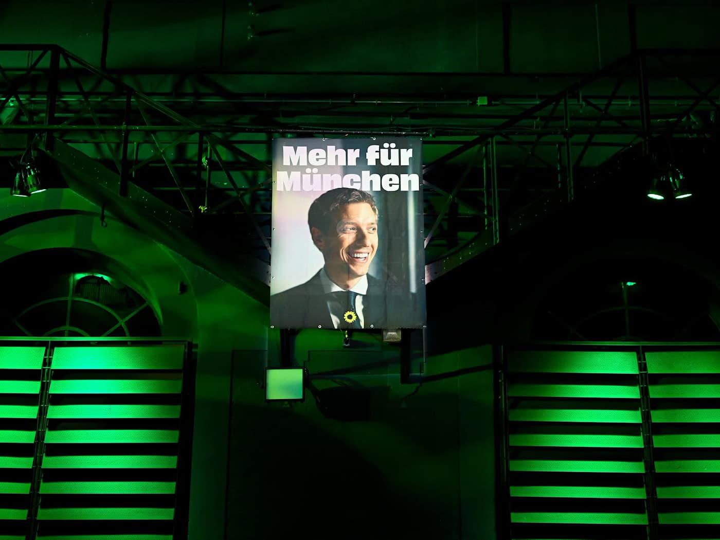 Münchens OB Reiter gratuliert Grünen-Kandidat zum Sieg