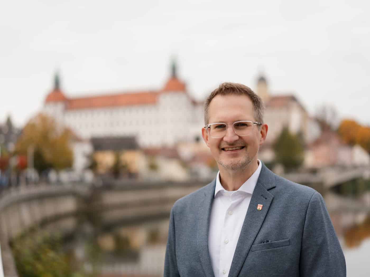 Gerhard Schodervon den Grünen ist neuer OB von Neubrug an der Donau. (Handout) / Foto: Chris Eschner/dpa