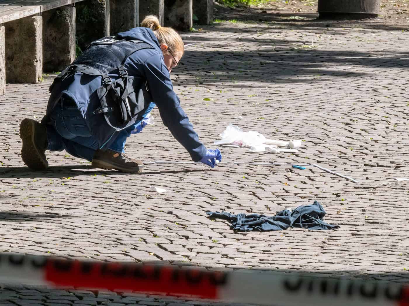 Nach einem Tötungsdelikt im Alten Botanischen Garten muss ein 31-Jähriger nun ins Gefängnis. (Archivbild) / Foto: Peter Kneffel/dpa