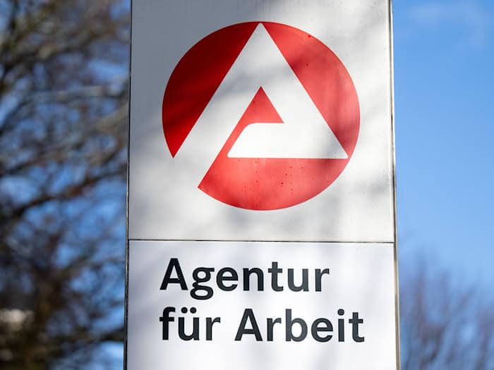 Arbeitslosenzahl in Bayern im März gesunken – trotzdem höchster Märzstand seit 2010