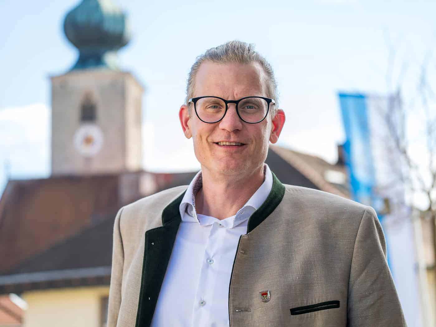 Andreas Zepper wollte nicht mehr Bürgermeister werden - jetzt ist er es doch.  / Foto: Peter Kneffel/dpa