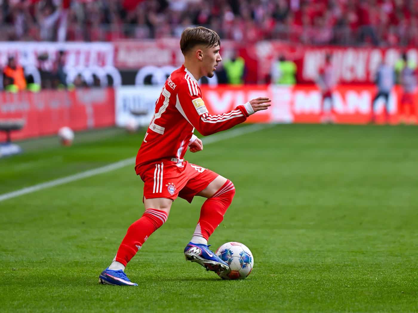 Lennart Karl will beim Nationalteam so forsch zu Werke gehen wie im Bayern-Trikot. / Foto: Sven Hoppe/dpa