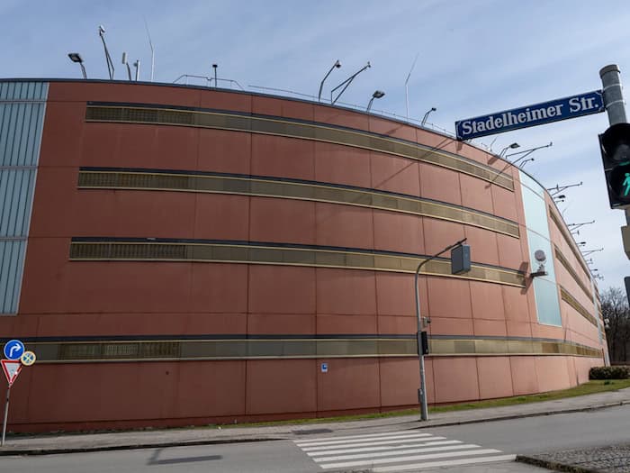 In der Frauenabteilung der JVA München soll sich der Übergriff ereignet haben. / Foto: Peter Kneffel/dpa