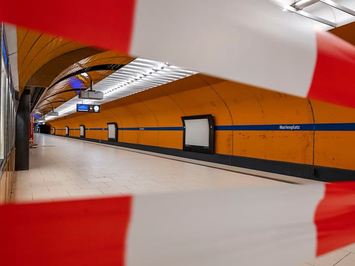 Im bayerischen Nahverkehr könnte es zu weiteren Warnstreiks kommen. (Archivbild) / Foto: Peter Kneffel/dpa