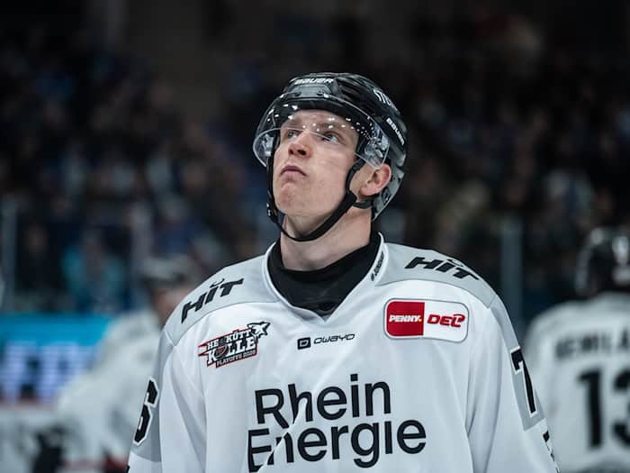 Nate Schnarr traf beim Kölner Erfolg gegen Schwenningen doppelt. (Archivbild) / Foto: Silas Stein/dpa