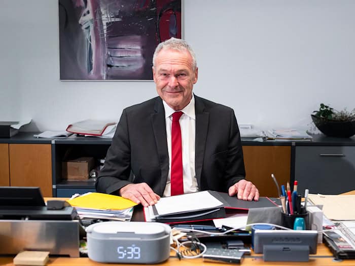 Frank Rebhan will OB in Neustadt bei Coburg bleiben. (Archivbild) / Foto: Daniel Vogl/dpa
