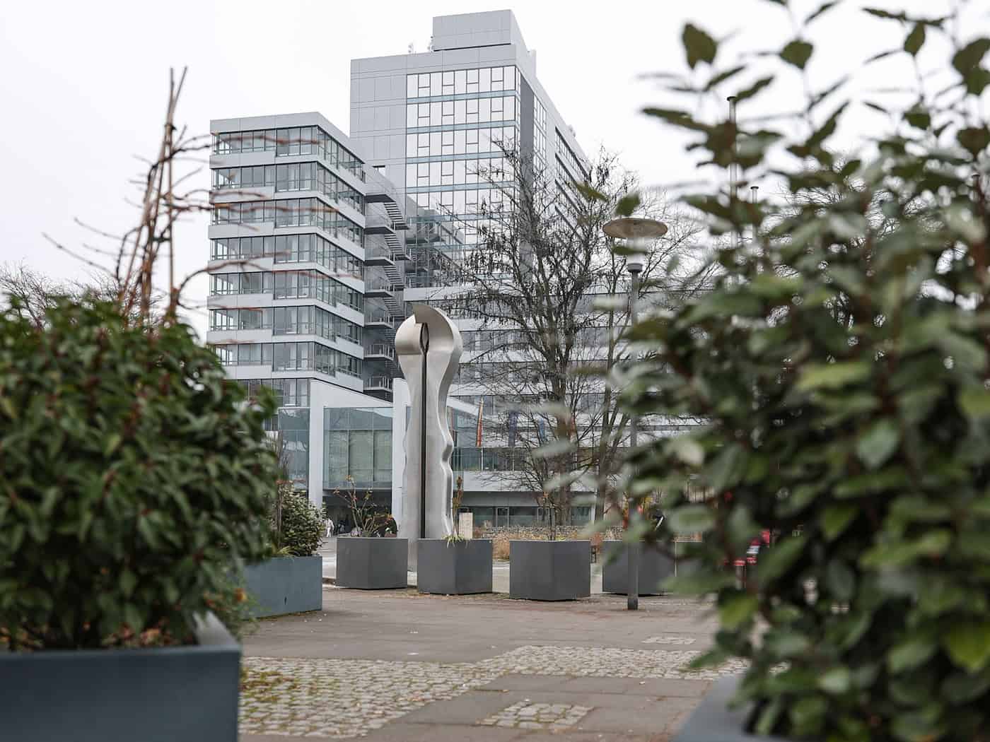 Das Rathaus in Erlangen ist künftig in CSU-Hand. (Archivbild) / Foto: Daniel Löb/dpa