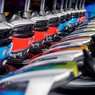 Eine 82-Jährige prallte am Pfarrkirchner Volksfest gegen einen Autoscooterbetrieb, welcher sich gerade im Aufbau befindet. (Symbolbild) / Foto: Hauke-Christian Dittrich/dpa