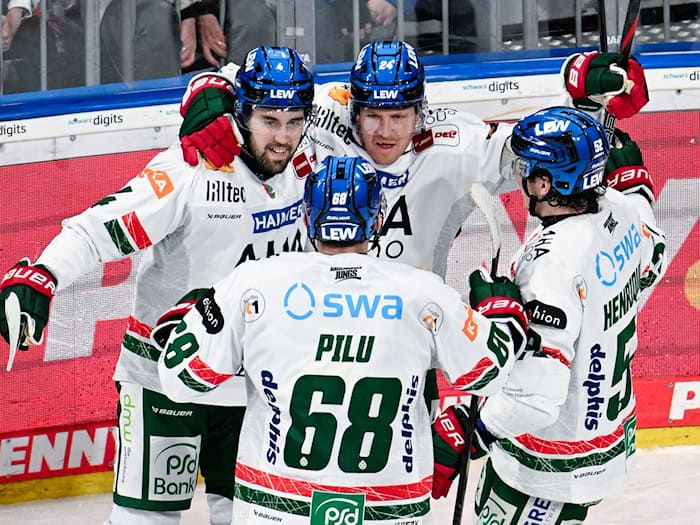 Thomas Jordan Trevelyan (m) beendet seine Karriere. (Archivbild) / Foto: Uwe Anspach/dpa