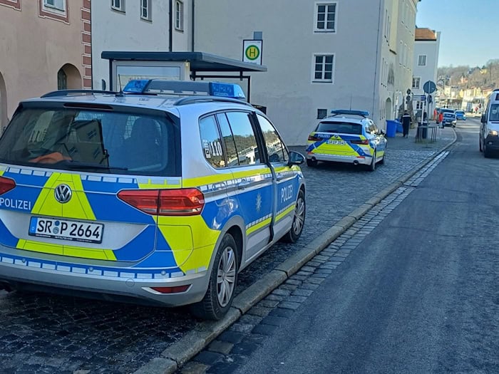 Die Polizei hatte nach der Flucht am Freitag mit einem größeren Aufgebot nach dem Mann gesucht. (Archivbild) / Foto: Markus Zechbauer/zema-medien.de/dpa