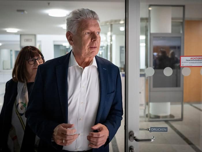 Oberbürgermeister Dieter Reiter war wegen seiner Ämter beim deutschen Fußballrekordmeister in die Kritik geraten. (Archivbild) / Foto: Peter Kneffel/dpa