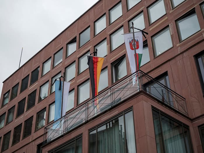 In Aschaffenburg muss der Oberbürgermeister per Stichwahl bestimmt werden. (Archivbild) / Foto: Daniel Vogl/dpa