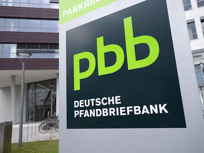 Die Pfandbriefbank leidet unter den Langzeitauswirkungen der Corona-Pandemie auf den Gewerbeimmobilienmarkt. (Archiv) / Foto: Sven Hoppe/dpa
