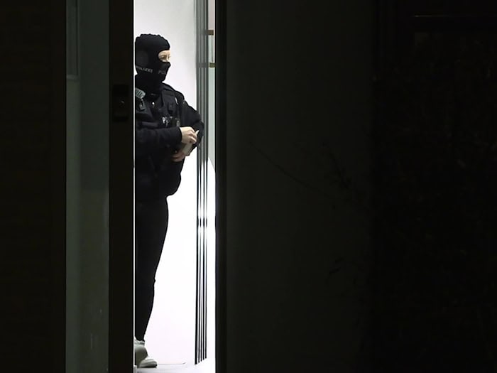 SEK nimmt bewaffneten Mann nach Angriff auf Mutter fest