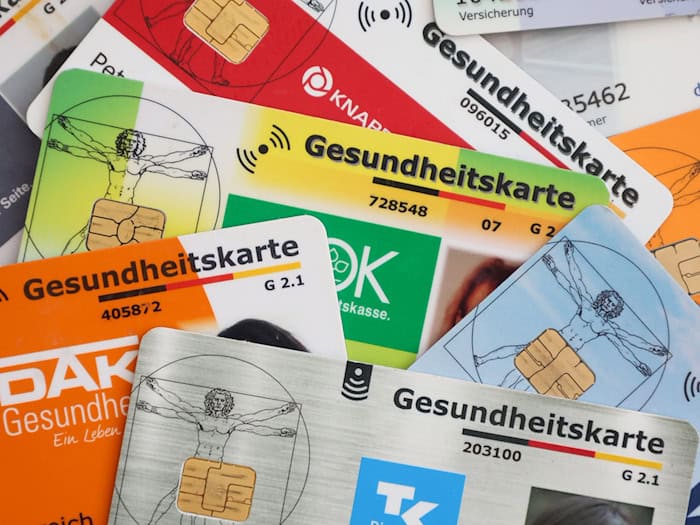 Söder will nichts an der kostenfreien Mitversicherung nicht berufstätiger Ehepartner in der Krankenkasse ändern. (Symbolbild) / Foto: ---/GKV-Spitzenverband/dpa