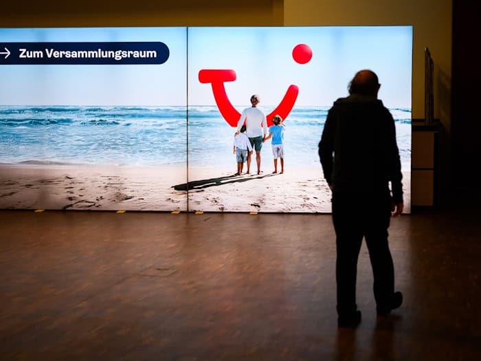 Tui-Gäste sollen aus der Golfregion heimfliegen. (Symbolbild) / Foto: Julian Stratenschulte/dpa