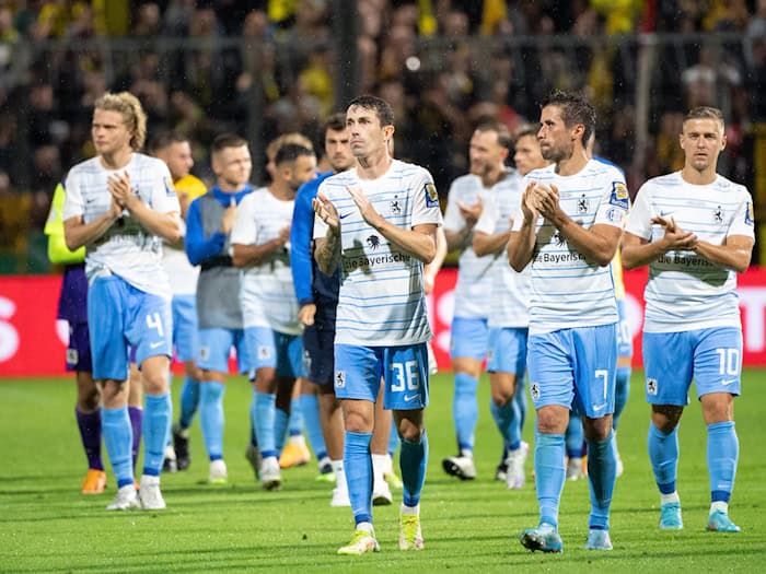 Stefan Lex (2.v.r.) übernimmt einen neuen Posten beim TSV 1860 München. (Archivbild) / Foto: Matthias Balk/dpa