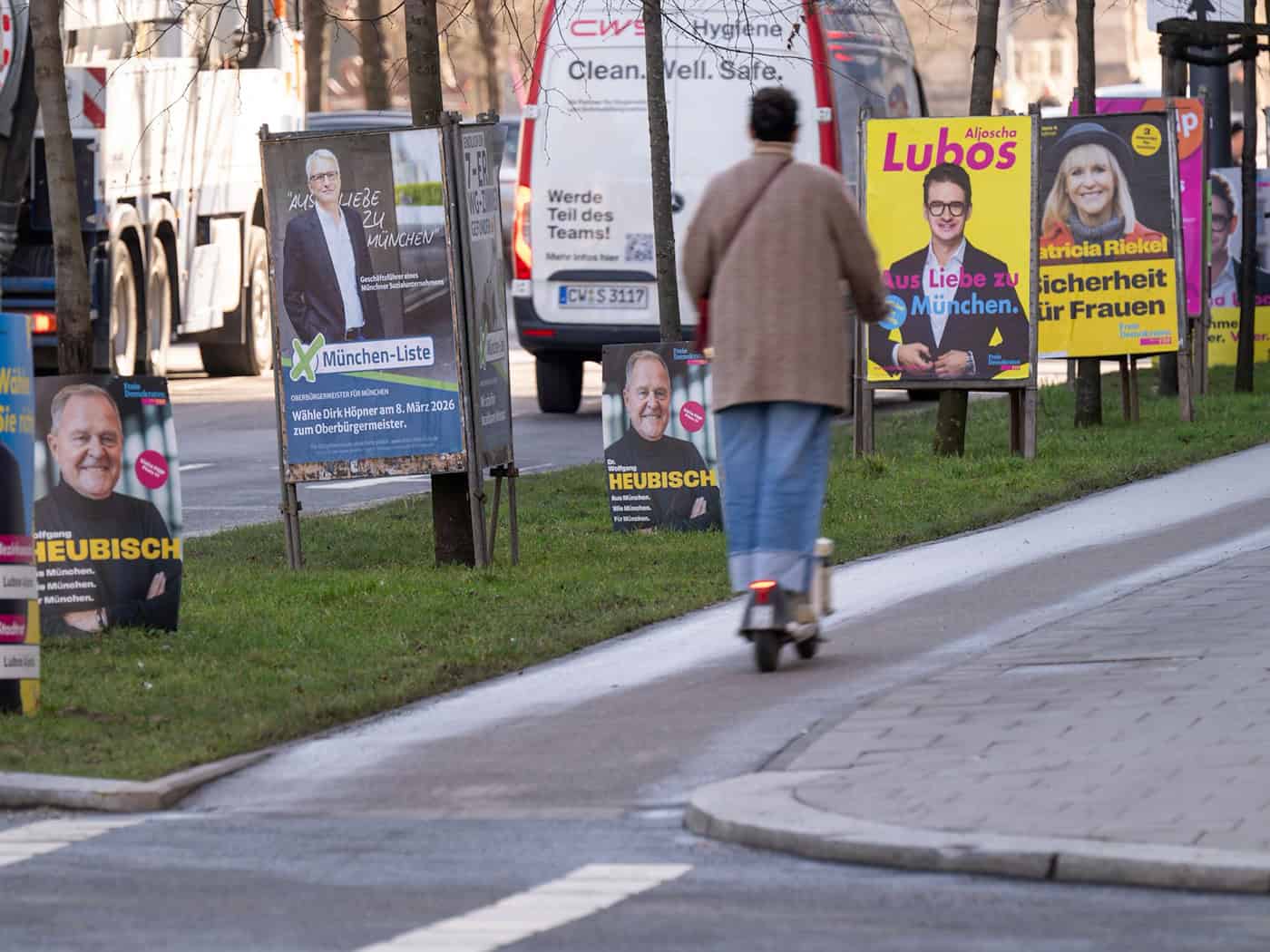Am Sonntag sind in Bayern Kommunalwahlen. (Archivbild) / Foto: Peter Kneffel/dpa