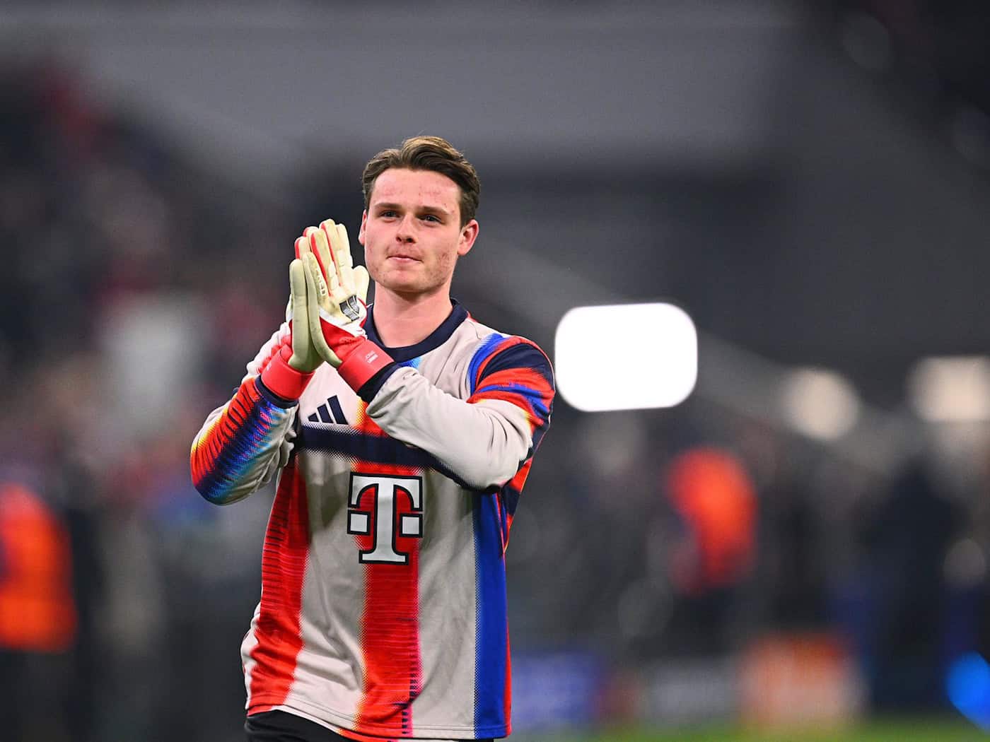 Jonas Urbig wird wohl erstmals für die Nationalmannschaft nominiert. / Foto: Tom Weller/dpa